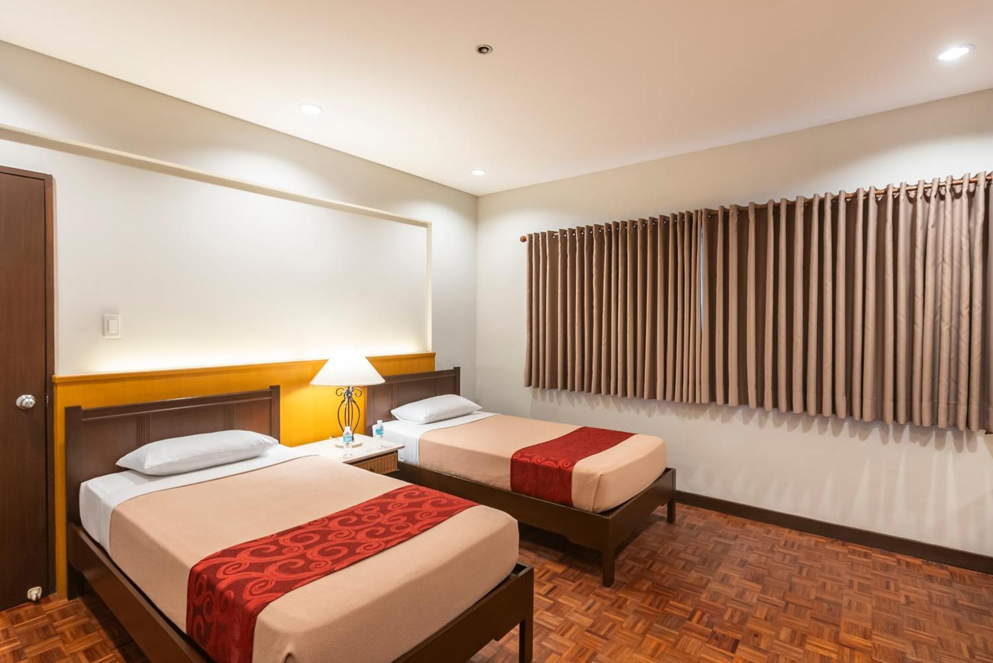 Tropicana Suites Manila Exterior foto