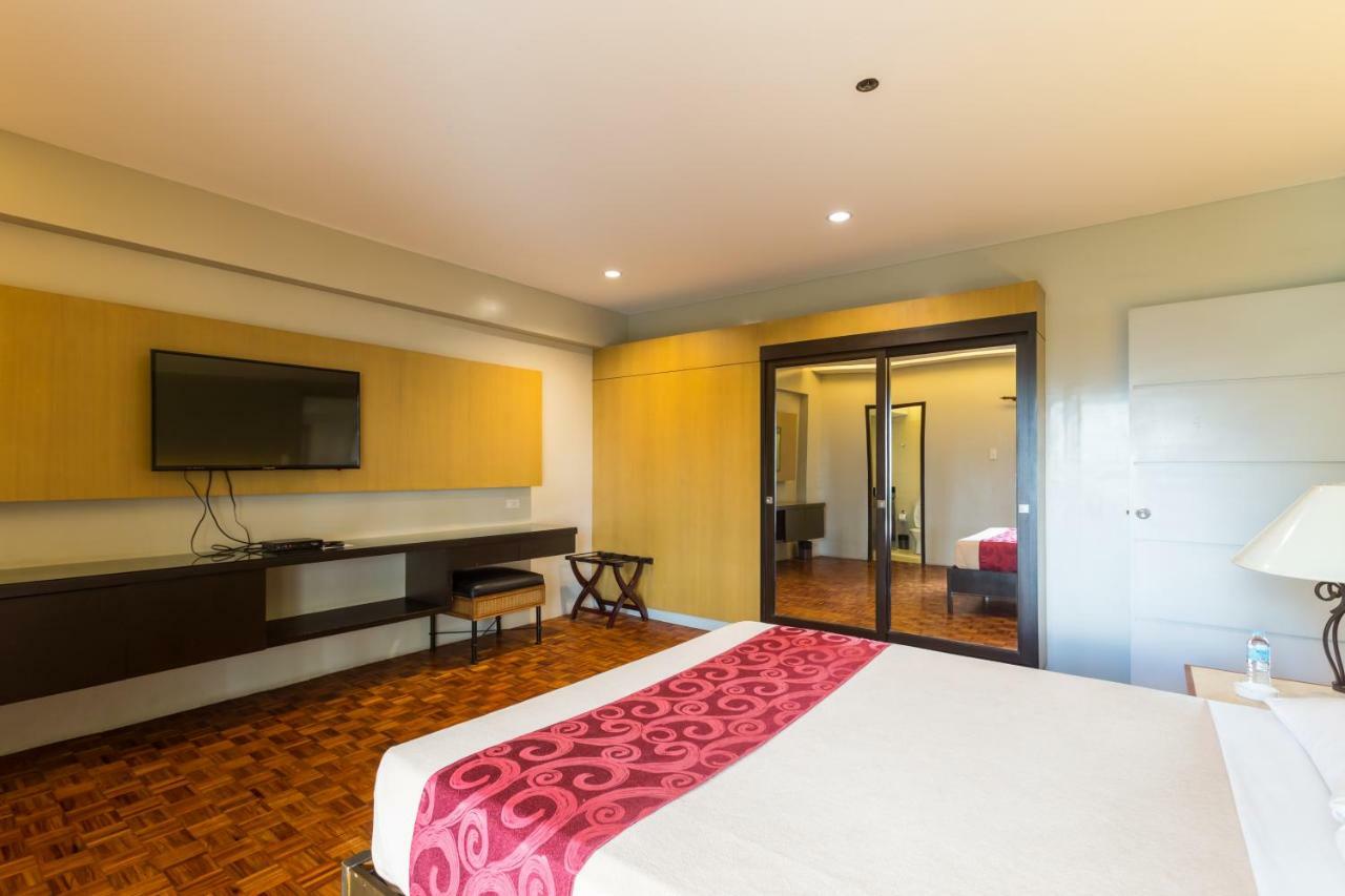 Tropicana Suites Manila Exterior foto