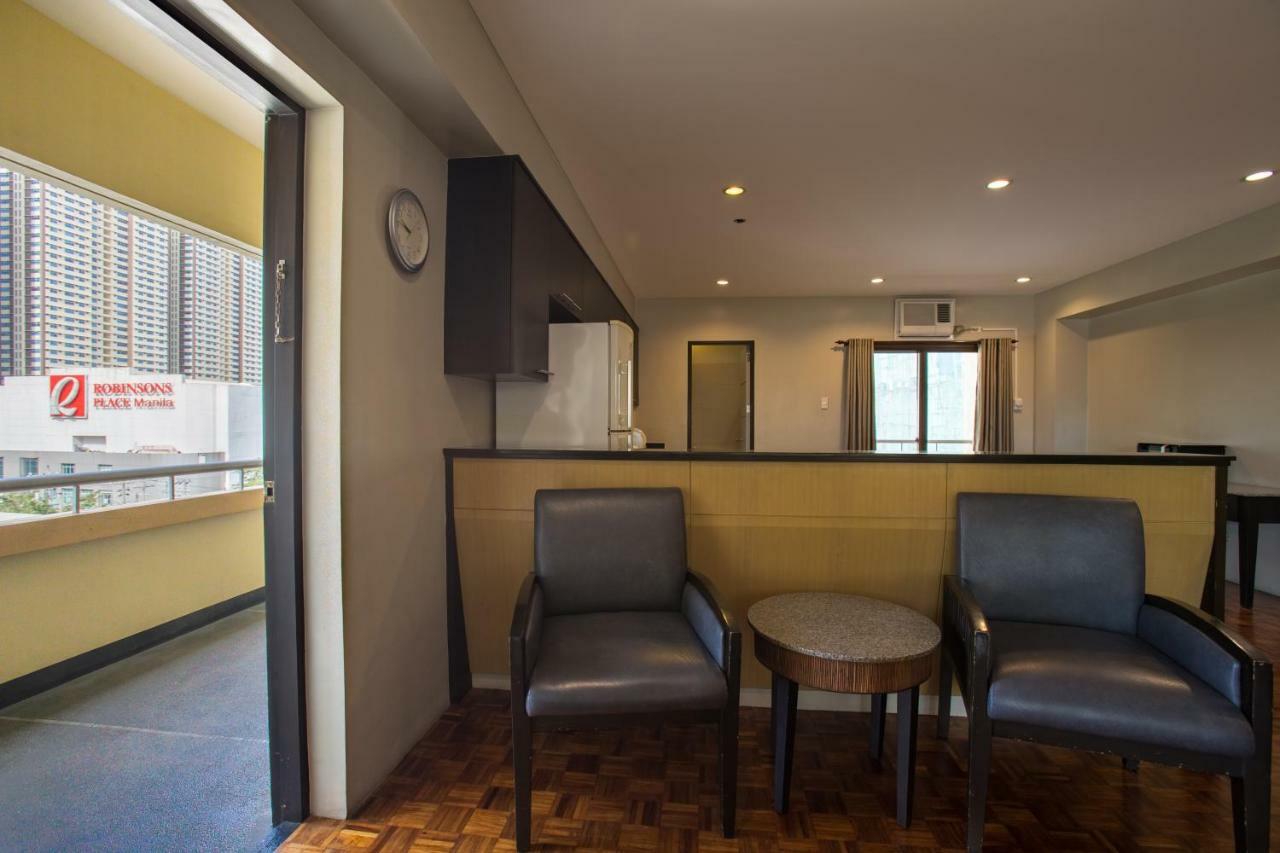 Tropicana Suites Manila Exterior foto